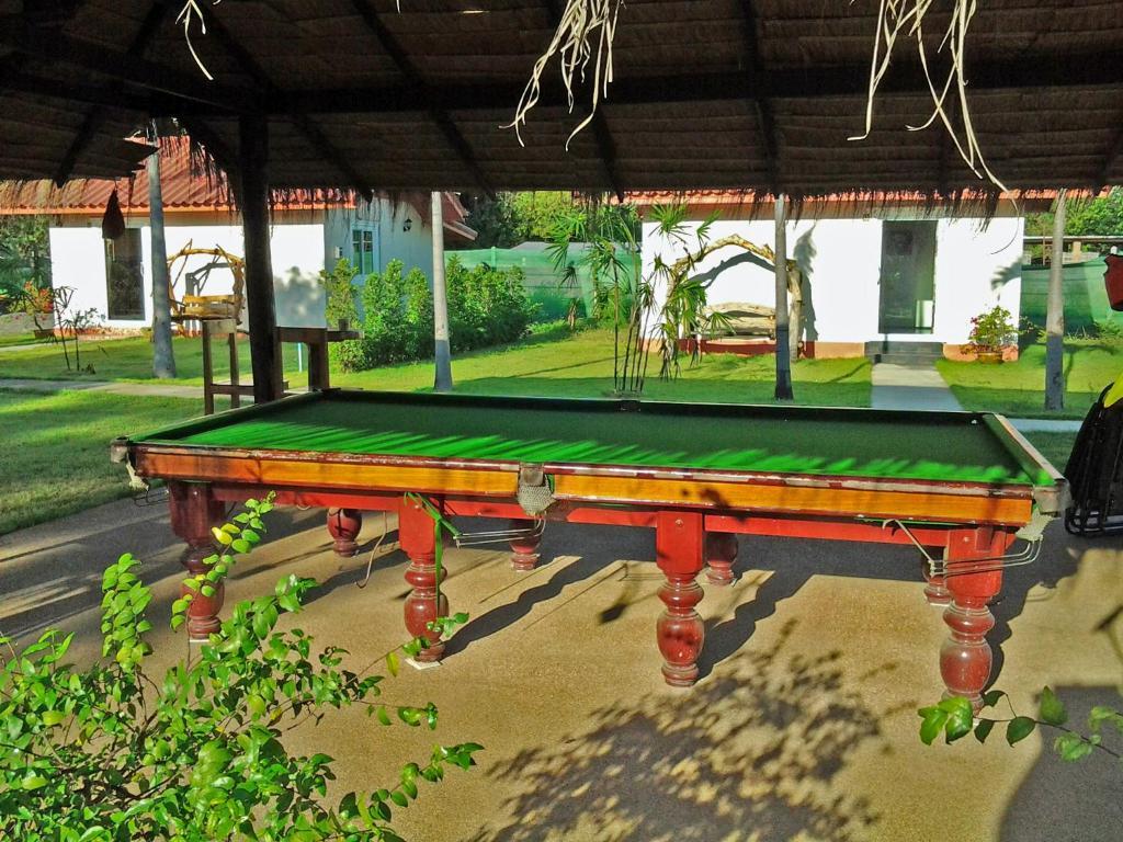 Moon River Resort Ubon Ratchathani Esterno foto