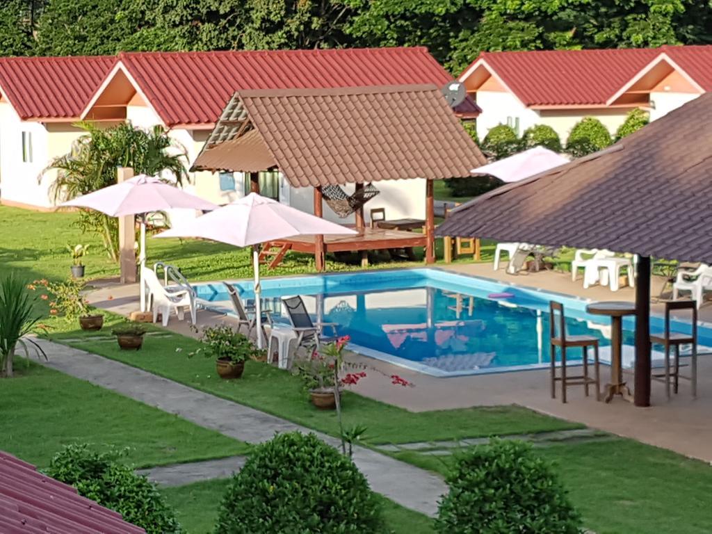 Moon River Resort Ubon Ratchathani Esterno foto