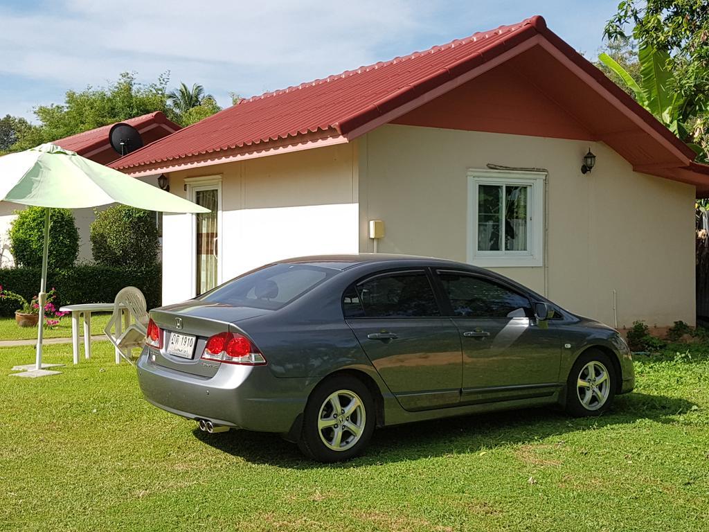 Moon River Resort Ubon Ratchathani Esterno foto